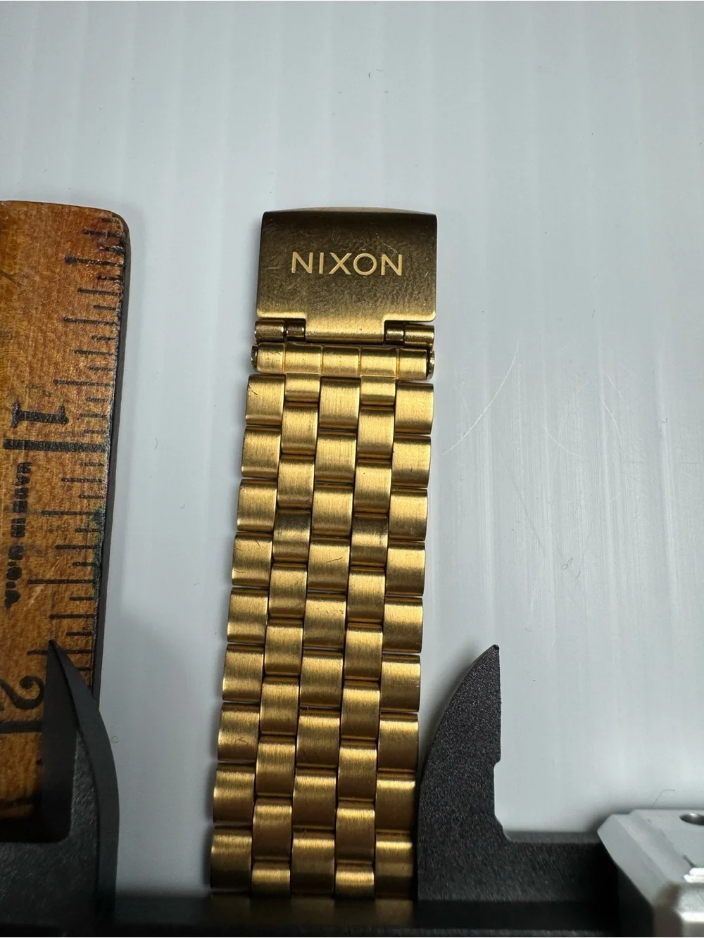 Nixon Time Teller Gold/Oxblood/Sunray Bracelet Watch - new battery & operational